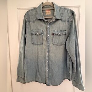 Levi's Classic Light Blue Denim Shirt